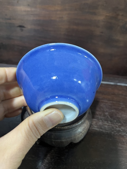 古玩陶瓷霽藍釉杯真品鑒賞圖