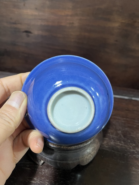 古玩陶瓷霽藍釉杯真品鑒賞圖