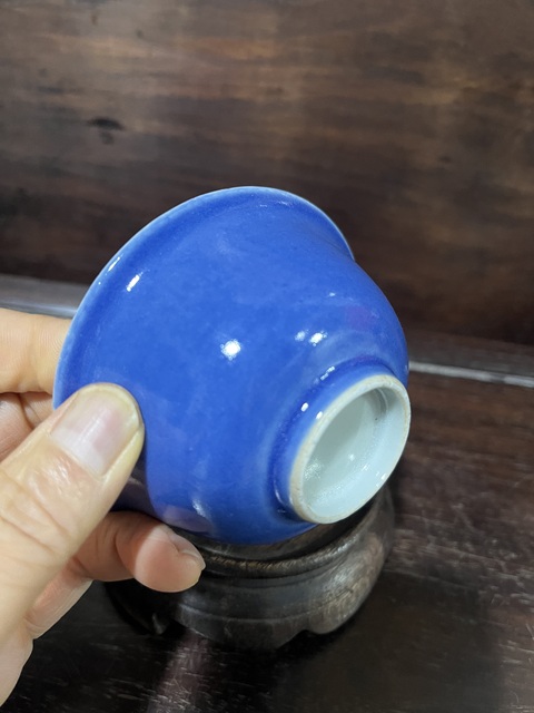 古玩陶瓷霽藍釉杯真品鑒賞圖