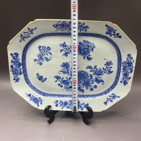 古玩陶瓷清乾隆·折枝花卉紋八方倭角青花盤拍賣，當前價格1890元