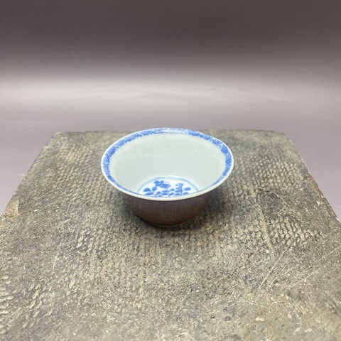 古玩陶瓷清康熙·外紫金釉內青花花卉紋杯拍賣,當前價格980元