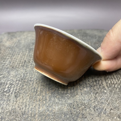 古玩陶瓷清康熙·外紫金釉內青花花卉紋杯拍賣,當前價格980元