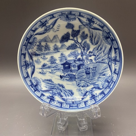 古玩陶瓷山水紋青花杯盤真品鑒賞圖