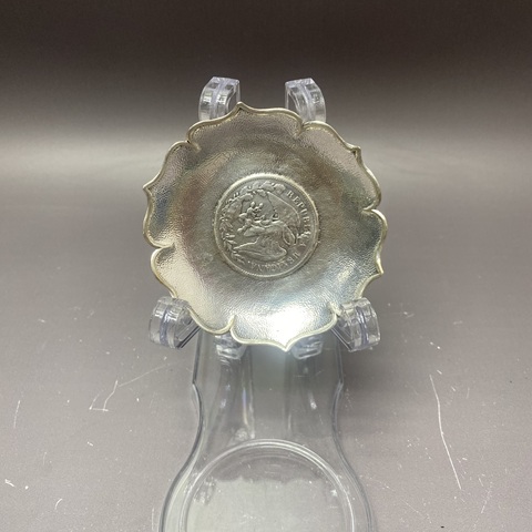 古玩陶瓷民國·鷹洋花口銀盤拍賣，當前價格1890元