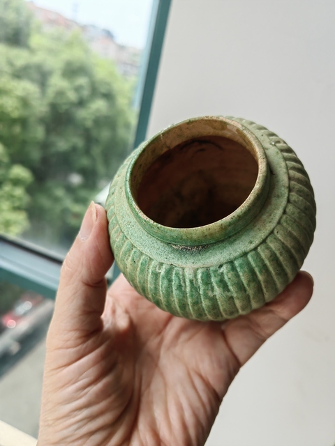 古玩陶瓷綠釉瓜棱罐真品鑒賞圖
