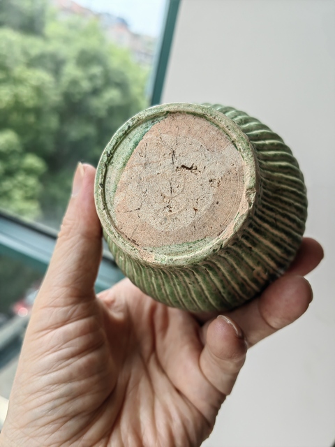 古玩陶瓷綠釉瓜棱罐真品鑒賞圖