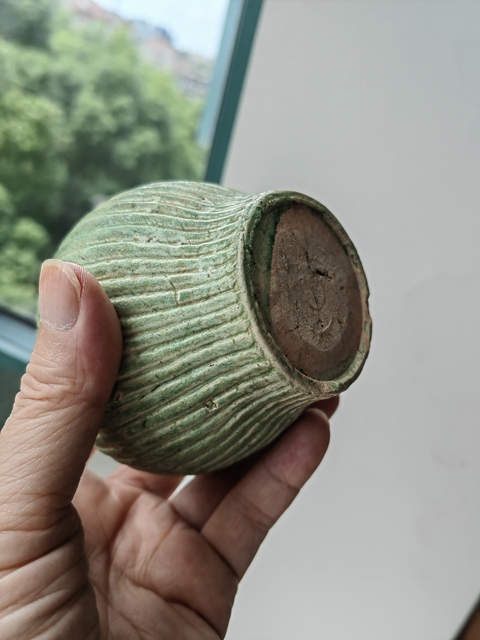 古玩陶瓷綠釉瓜棱罐真品鑒賞圖