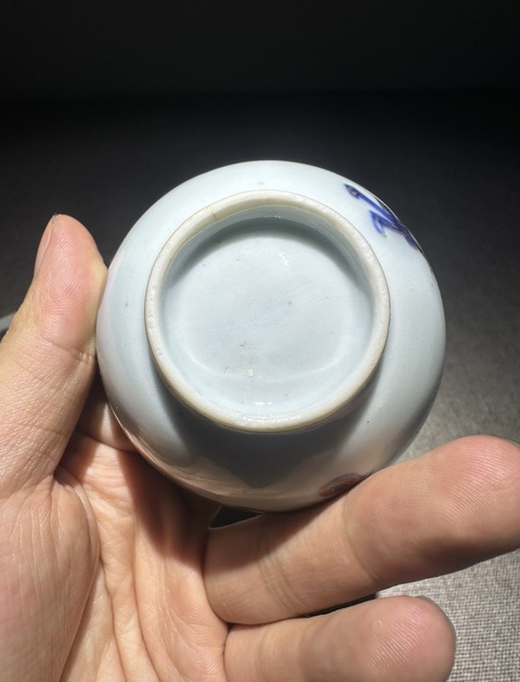 古玩陶瓷青花礬紅龍紋茶碗真品鑒賞圖