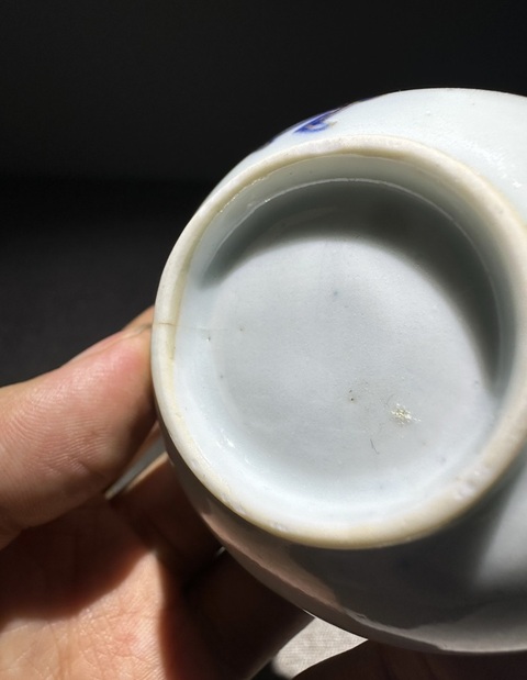古玩陶瓷青花礬紅龍紋茶碗真品鑒賞圖