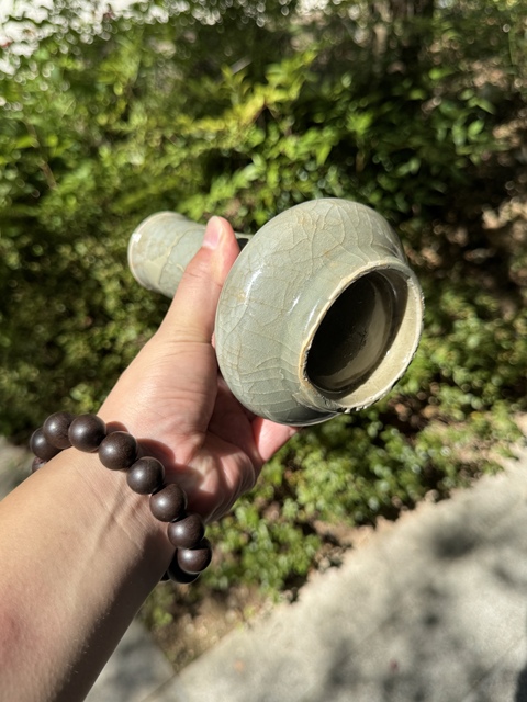 古玩陶瓷龍泉青瓷直頸瓶真品鑒賞圖