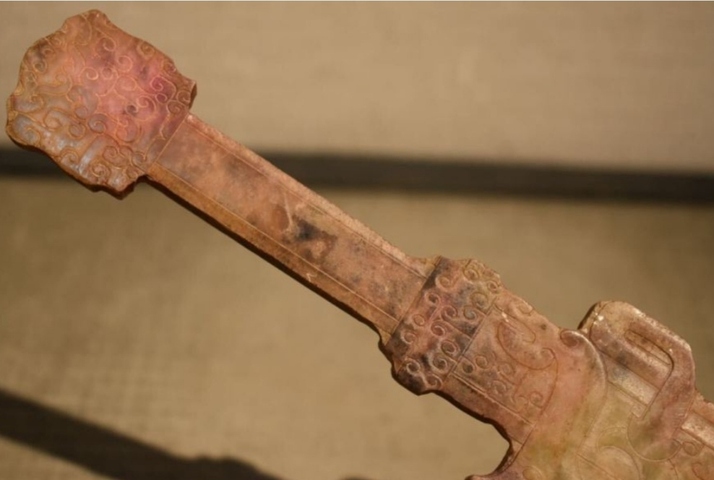古玩玉器仿古做舊玉劍型件真品鑒賞圖