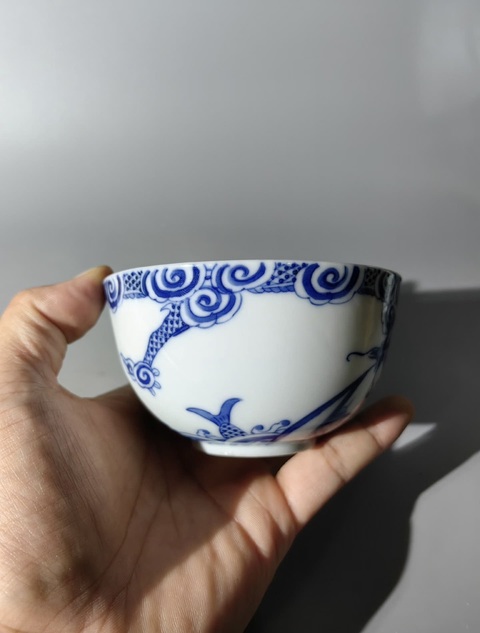 古玩陶瓷青花魚化龍紋碗真品鑒賞圖