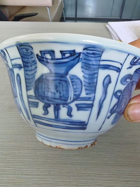 古玩陶瓷明晚期青花碗真品鑒賞圖