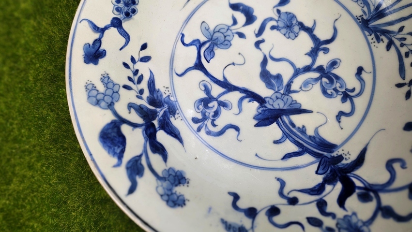 古玩陶瓷清康熙·青花花卉大盤真品鑒賞圖