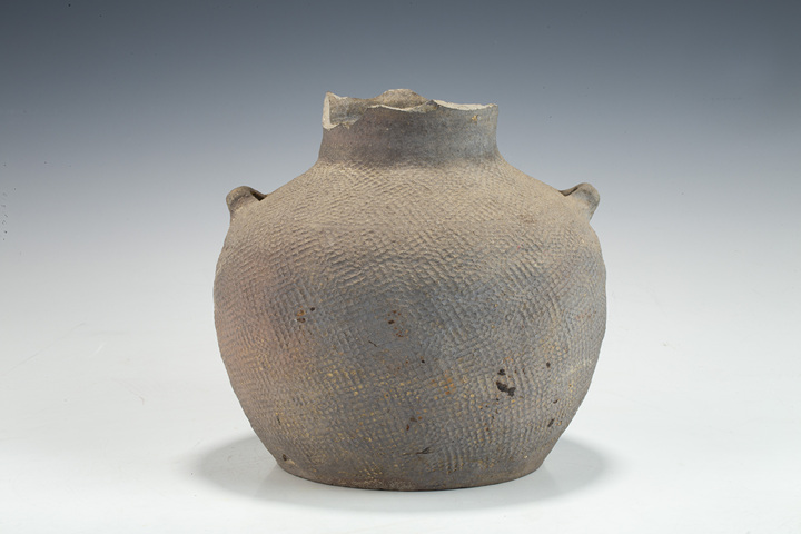 古玩陶瓷明早·繩紋雙系陶罐
真品鑒賞圖