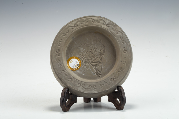 古玩陶瓷民國·許元順造蟋蟀盆
真品鑒賞圖