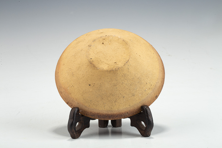 古玩陶瓷明·篦紋碾碗
真品鑒賞圖