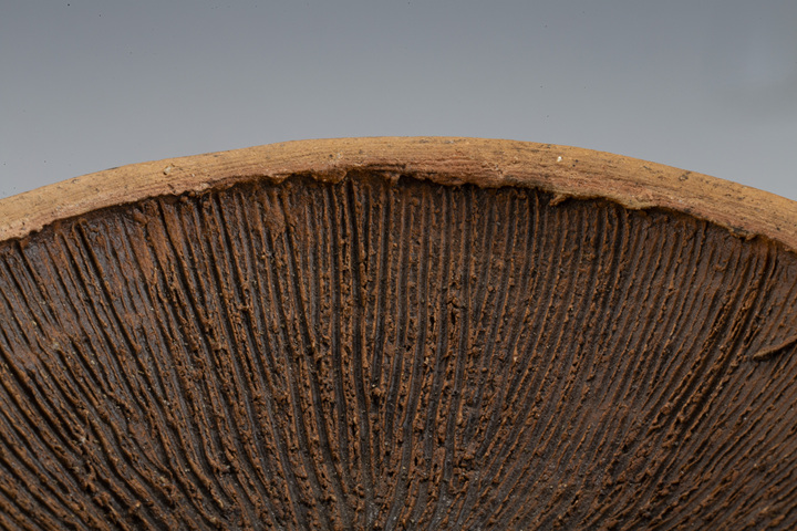 古玩陶瓷明·篦紋碾碗
真品鑒賞圖