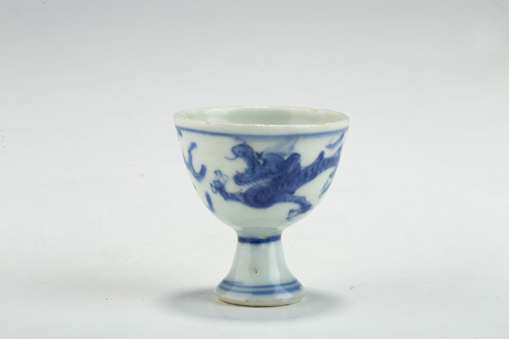 古玩陶瓷明晚·青花趕珠龍紋高足杯拍賣，當前價格5016元