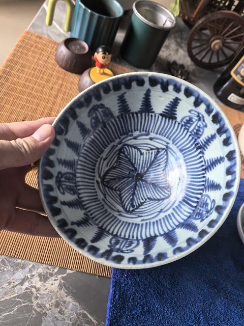 古玩陶瓷青花花卉紋雞心碗真品鑒賞圖