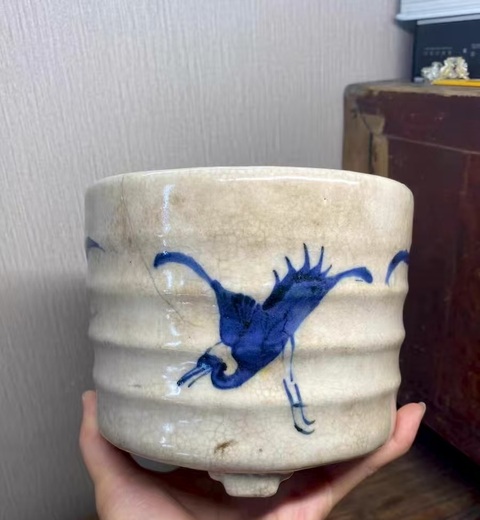 古玩陶瓷哥釉青花云鶴紋弦紋爐真品鑒賞圖