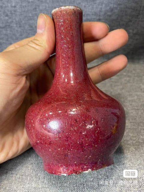古玩陶瓷窯變紅釉天球瓶真品鑒賞圖