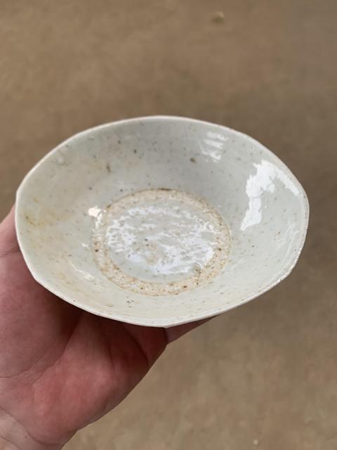 古玩陶瓷青白釉花口盤真品鑒賞圖