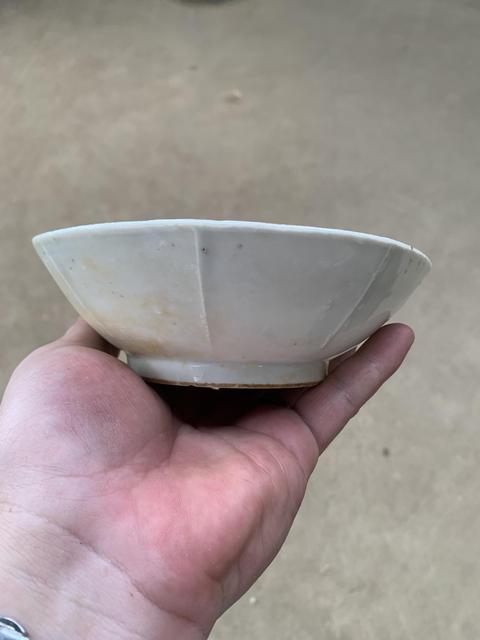 古玩陶瓷青白釉花口盤真品鑒賞圖