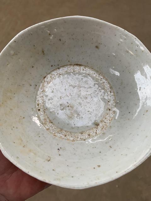 古玩陶瓷青白釉花口盤真品鑒賞圖