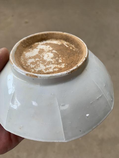 古玩陶瓷青白釉花口盤真品鑒賞圖