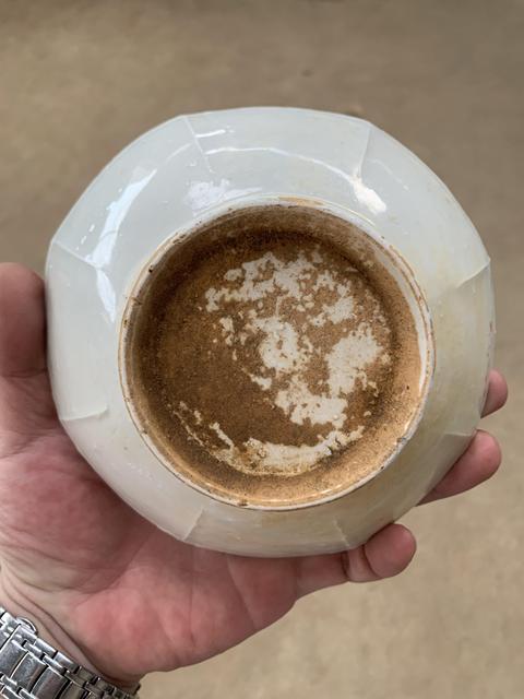 古玩陶瓷青白釉花口盤真品鑒賞圖