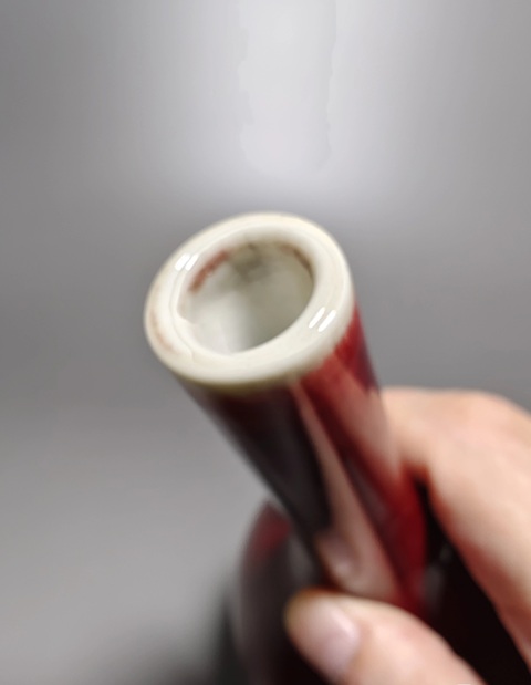 古玩陶瓷紅釉錐把瓶真品鑒賞圖
