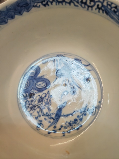 古玩陶瓷人物花鳥紋青花碗真品鑒賞圖