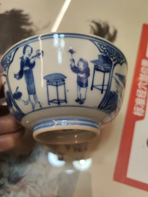 古玩陶瓷人物花鳥紋青花碗真品鑒賞圖