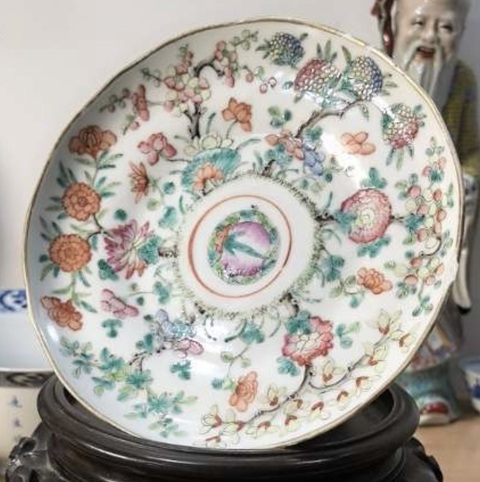 古玩陶瓷花卉紋粉彩高足盤真品鑒賞圖
