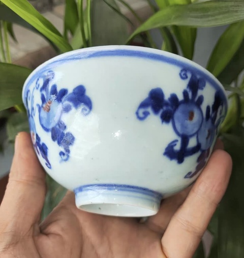 古玩陶瓷青花釉里紅三多紋茶碗真品鑒賞圖