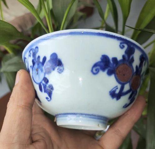 古玩陶瓷青花釉里紅三多紋茶碗真品鑒賞圖