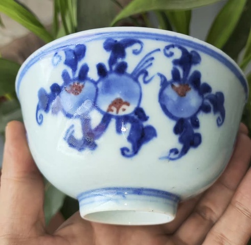 古玩陶瓷青花釉里紅三多紋茶碗真品鑒賞圖