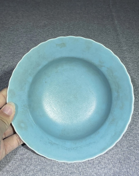 古玩陶瓷桃紋粉彩折腰碗真品鑒賞圖