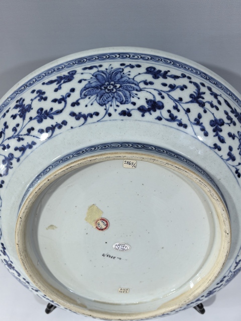 古玩陶瓷盤真品鑒賞圖
