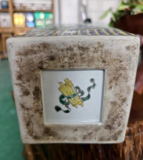 古玩陶瓷天圓地方棒槌瓶真品鑒賞圖