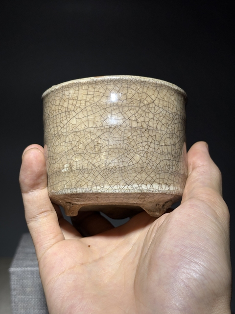 古玩陶瓷【清代】哥釉三足竹節(jié)爐【傳世佳品】拍賣,當(dāng)前價(jià)格0元