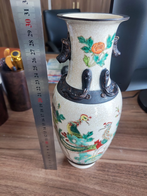 古玩陶瓷哥釉五彩鳳穿牡丹圖瓶真品鑒賞圖