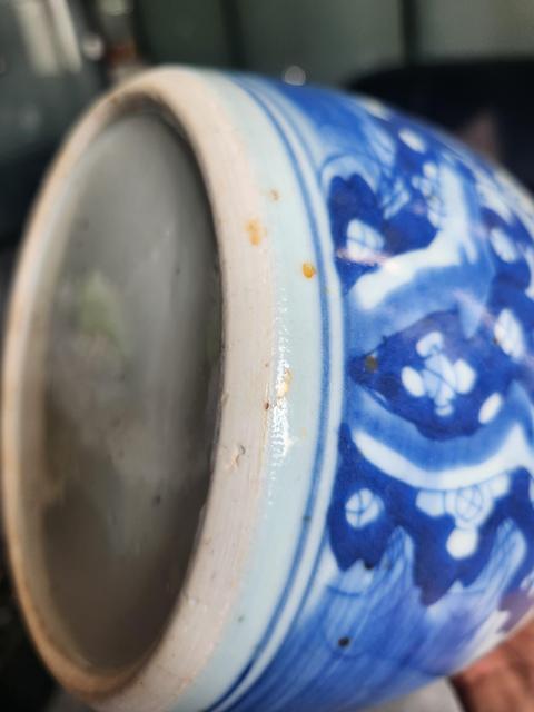 古玩陶瓷青化牡丹紋罐真品鑒賞圖