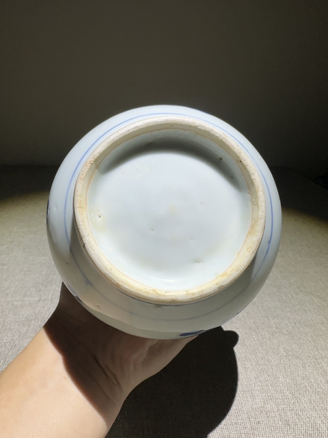 古玩陶瓷花卉紋青花長頸瓶真品鑒賞圖