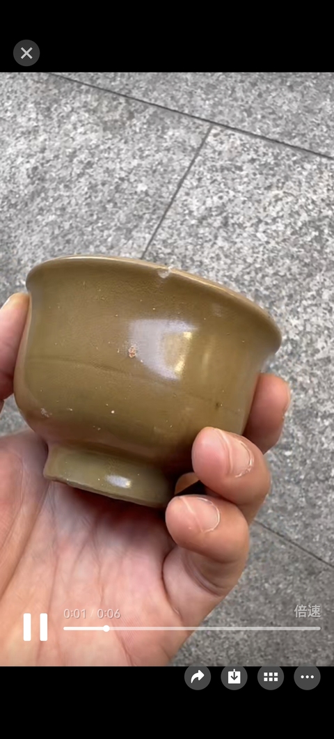 古玩陶瓷龍泉窯青釉杯真品鑒賞圖