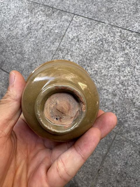 古玩陶瓷龍泉窯青釉杯真品鑒賞圖