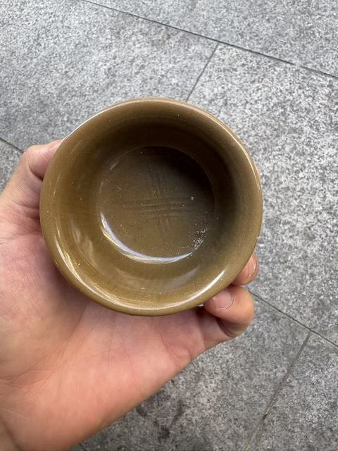 古玩陶瓷龍泉窯青釉杯真品鑒賞圖