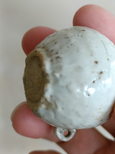 古玩陶瓷青白釉花卉紋鳥食罐真品鑒賞圖