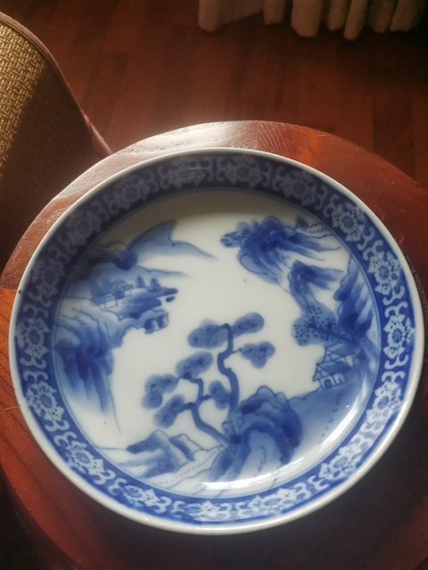 古玩陶瓷山水紋青花盤真品鑒賞圖